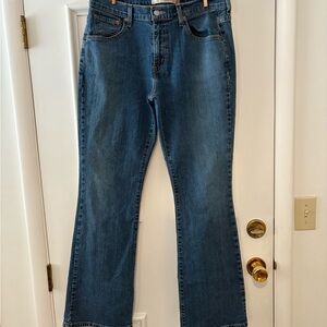 Levi's Women's Boot Cut Jeans in Medium Blue